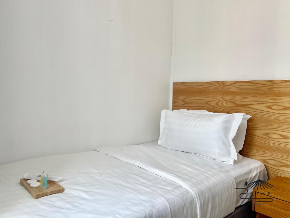 קוטה קינבלו Atap Hotel מראה חיצוני תמונה