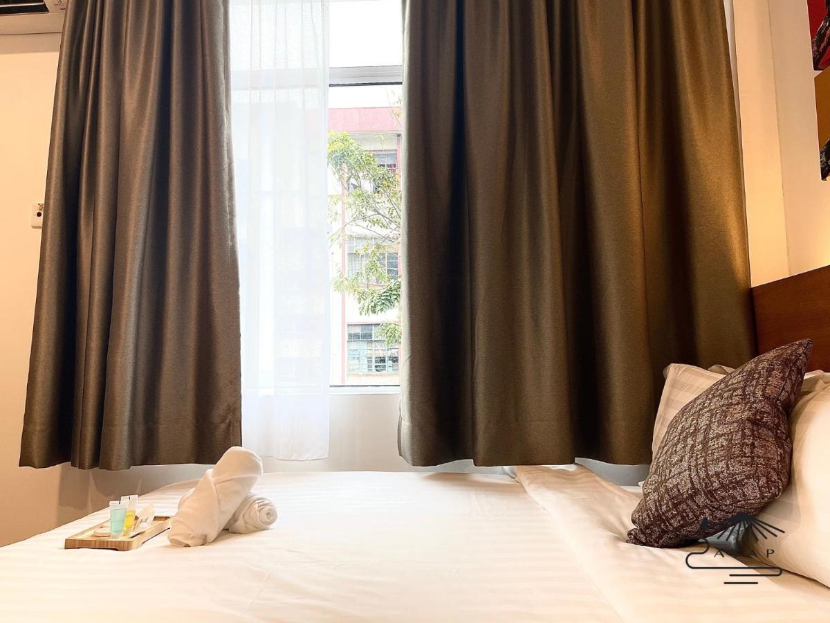 קוטה קינבלו Atap Hotel מראה חיצוני תמונה